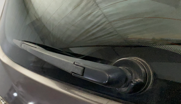 2018 Tata Tiago XZ PETROL, CNG, Manual, 1,11,136 km, Rear Wiper