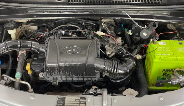 2016 Hyundai i10 D LITE 1.1, CNG, Manual, 85,948 km, Engine View