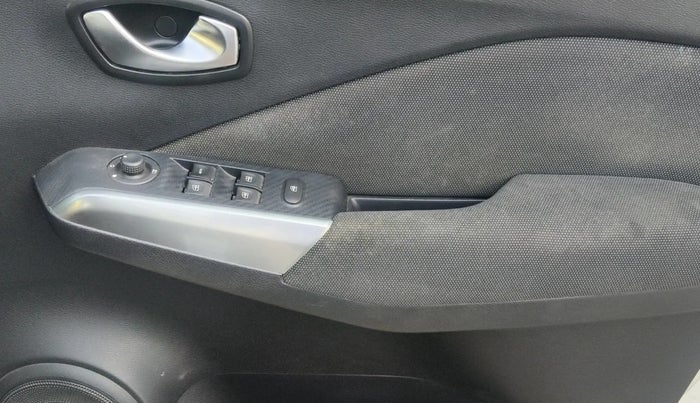 2021 Nissan Kicks XV PREMIUM TURBO 1.3 CVT, Petrol, Automatic, 52,747 km, Driver Side Door Panels Control