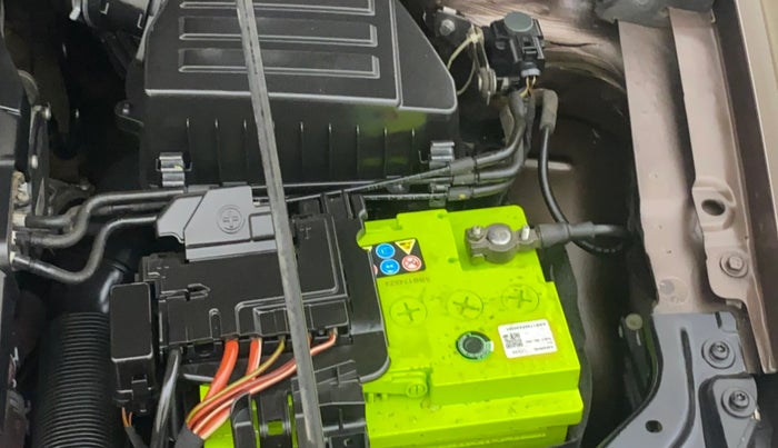 2017 Volkswagen Ameo COMFORTLINE 1.5 AT, Diesel, Automatic, 91,879 km, Engine View - Left