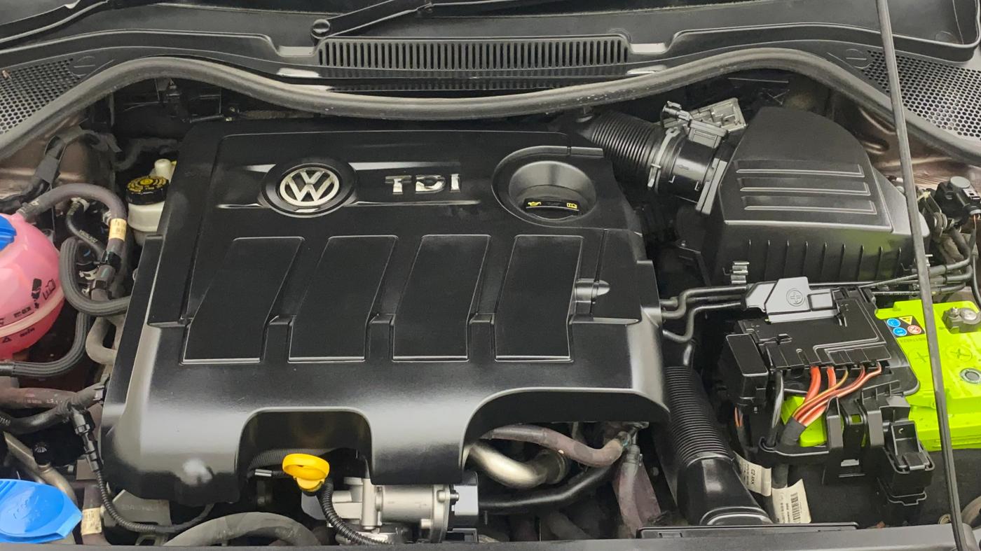 2017 Volkswagen Ameo COMFORTLINE 1.5 AT, Diesel, Automatic, 89,547 km, Engine View