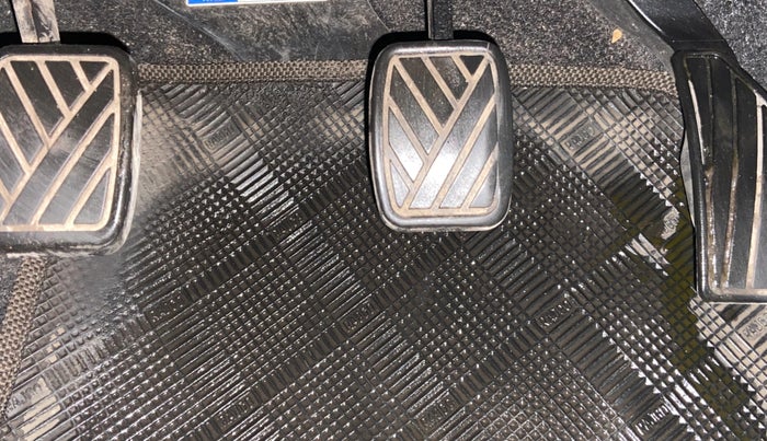 2017 Maruti Swift VXI, Petrol, Manual, 49,782 km, Pedals