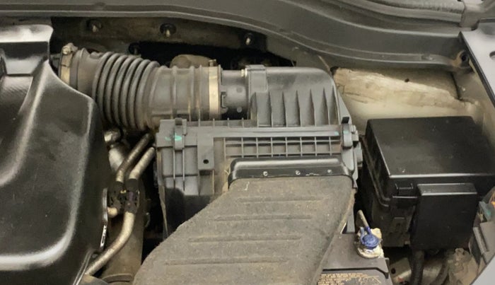 2021 Mahindra XUV700 AX 7 LUXURY P AT 7 STR, Petrol, Automatic, 44,322 km, Engine View - Left