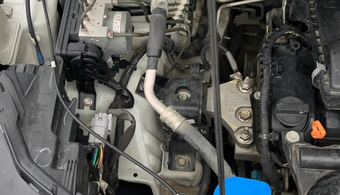 2023 Maruti BREZZA VXI SMART HYBRID, Petrol, Manual, 45,821 km, Engine View - Right