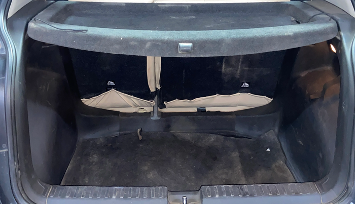 2022 Volkswagen TAIGUN HIGHLINE 1.0 TSI MT, Petrol, Manual, 66,324 km, Boot Inside