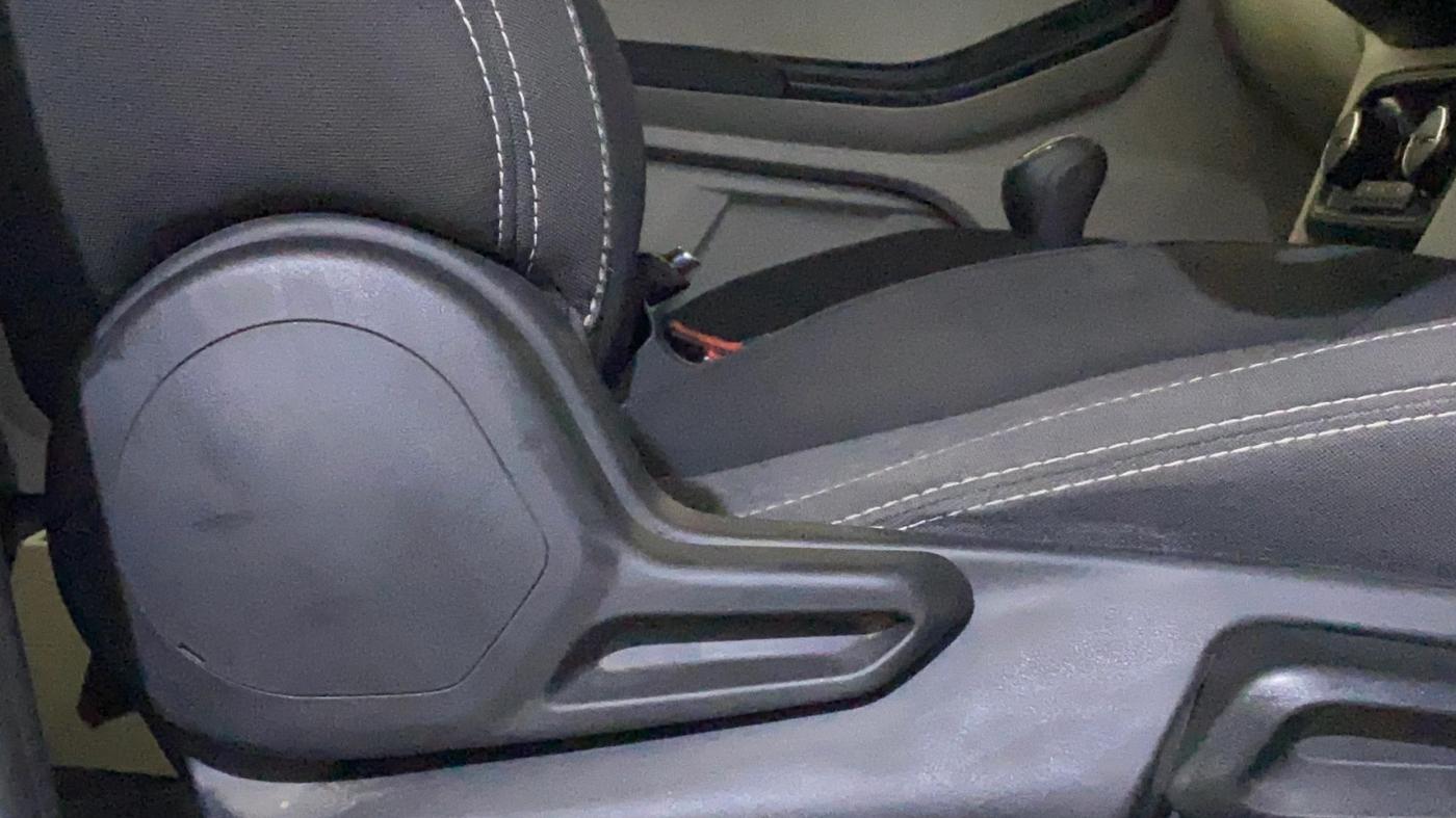 2023 Tata Tiago XZ PLUS PETROL, CNG, Manual, 67,106 km, Driver Side Adjustment Panel