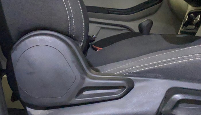 2023 Tata Tiago XZ PLUS PETROL, CNG, Manual, 67,106 km, Driver Side Adjustment Panel