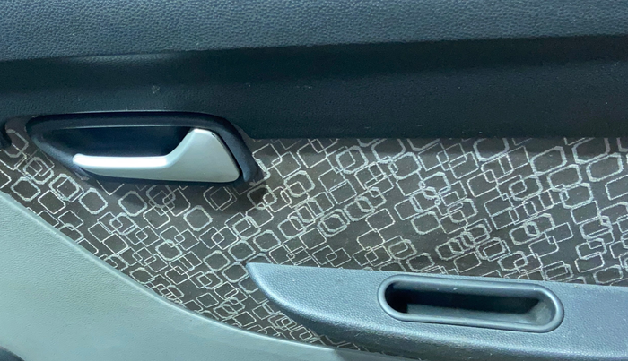 2017 Maruti Alto 800 VXI, CNG, Manual, 34,128 km, Driver Side Door Panels Control