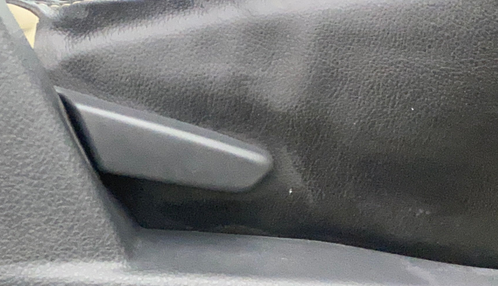 2015 Nissan Terrano XL (P), Petrol, Manual, 30,851 km, Driver Side Adjustment Panel