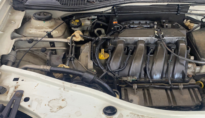 2015 Nissan Terrano XL (P), Petrol, Manual, 30,851 km, Engine View - Right