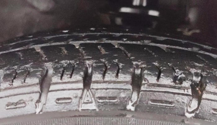 2018 Maruti Alto K10 VXI AMT, Petrol, Automatic, 52,556 km, Left Front Tyre Tread