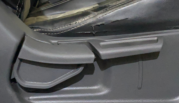 2021 Hyundai GRAND I10 NIOS SPORTZ 1.2 KAPPA VTVT CNG, CNG, Manual, 60,846 km, Driver Side Adjustment Panel