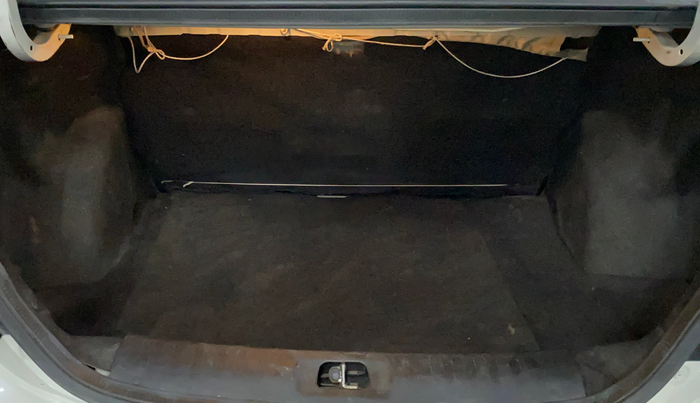 2014 Maruti Swift Dzire VDI, Diesel, Manual, 91,924 km, Boot Inside