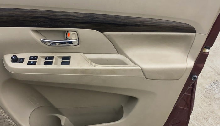 2020 Maruti Ertiga ZXI+ SHVS, Petrol, Manual, 97,442 km, Driver Side Door Panels Control