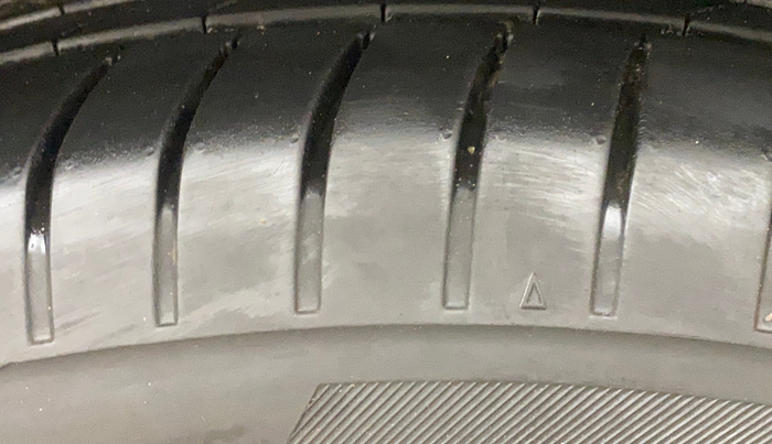 2016 Hyundai Creta SX PLUS 1.6 PETROL, Petrol, Manual, 60,484 km, Right Rear Tyre Tread