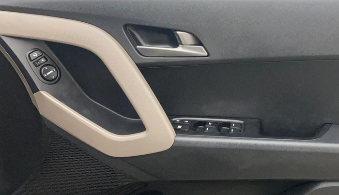 2016 Hyundai Creta SX PLUS 1.6 PETROL, Petrol, Manual, 60,484 km, Driver Side Door Panels Control