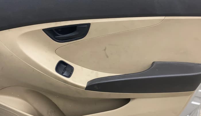 2018 Hyundai Eon MAGNA +, Petrol, Manual, 55,171 km, Driver Side Door Panels Control