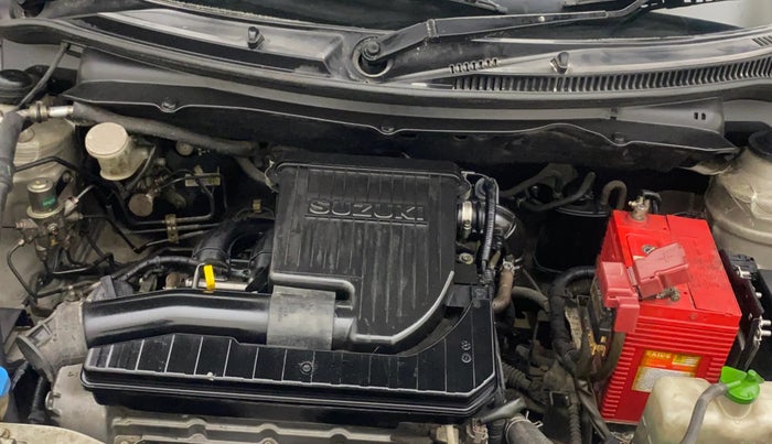 2013 Maruti Swift VXI, Petrol, Manual, 94,966 km, Engine View