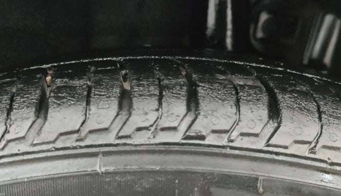 2021 Hyundai NEW I20 ASTA 1.2 AT, Petrol, Automatic, 36,902 km, Left Rear Tyre Tread