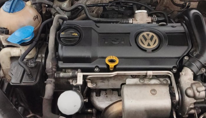 2016 Volkswagen Jetta COMFORTLINE TSI, Petrol, Manual, 1,20,909 km, Engine View - Right