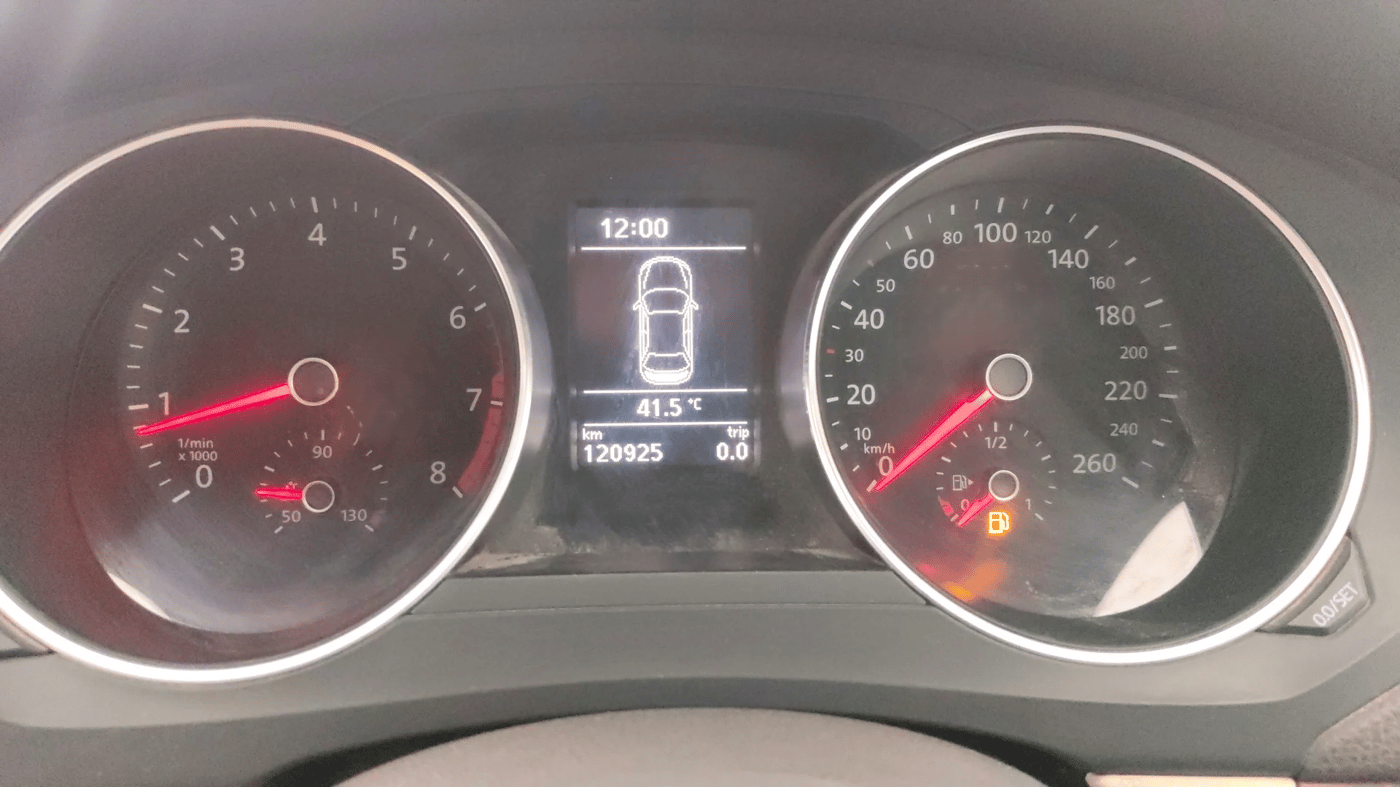 2016 Volkswagen Jetta COMFORTLINE TSI, Petrol, Manual, 1,20,984 km, Odometer Image