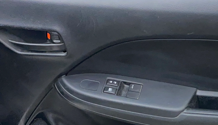 2015 Maruti Baleno SIGMA PETROL 1.2, Petrol, Manual, 86,889 km, Driver Side Door Panels Control