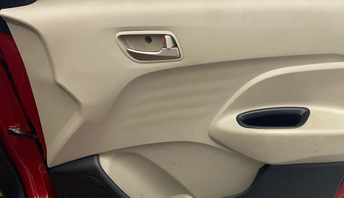 2019 Hyundai NEW SANTRO ASTA MT, Petrol, Manual, 38,419 km, Driver Side Door Panels Control