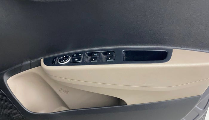 2016 Hyundai Grand i10 SPORTZ 1.2 KAPPA VTVT, Petrol, Manual, 22,280 km, Driver Side Door Panels Control