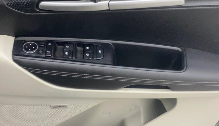 2020 KIA SONET HTX PLUS 1.0 IMT, Petrol, Manual, 29,275 km, Driver Side Door Panels Control