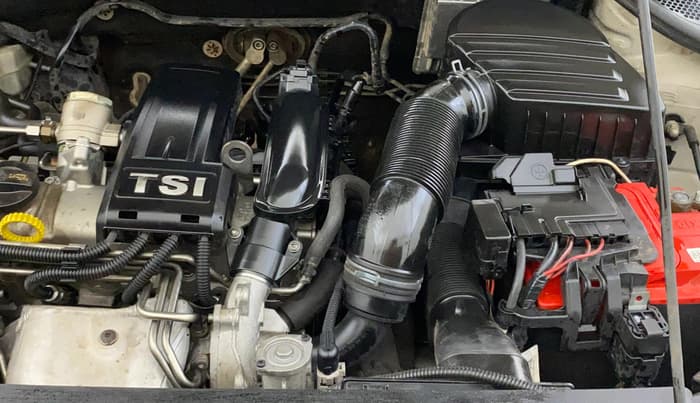 2014 Volkswagen Vento HIGHLINE PETROL AT, Petrol, Automatic, 92,803 km, Engine View - Left