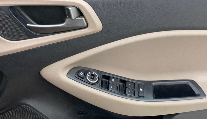 2016 Hyundai Elite i20 ASTA 1.2 (O), Petrol, Manual, 60,240 km, Driver Side Door Panels Control