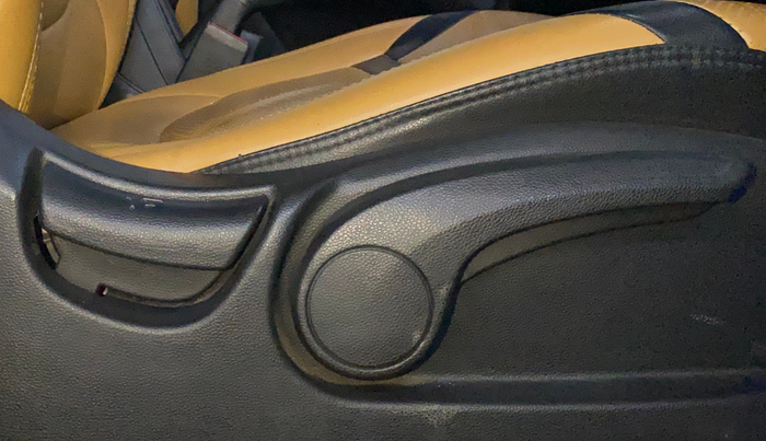 2019 Hyundai Creta EX 1.6 PETROL, Petrol, Manual, 36,467 km, Driver Side Adjustment Panel