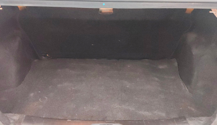 2014 Maruti Swift Dzire ZXI, Petrol, Manual, 69,292 km, Boot Inside