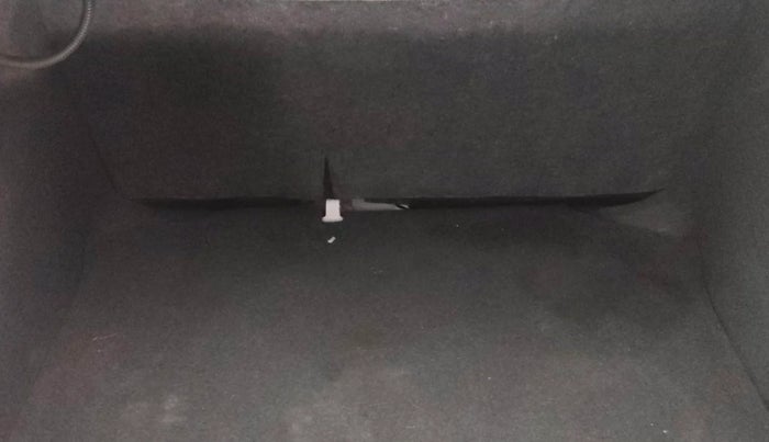 2017 Volkswagen Ameo HIGHLINE PLUS 1.5L AT 16 ALLOY, Diesel, Automatic, 1,44,864 km, Boot Inside