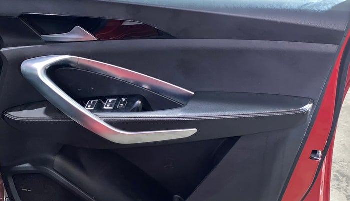 2019 MG HECTOR SHARP HYBRID 1.5 PETROL, Petrol, Manual, 57,878 km, Driver Side Door Panels Control