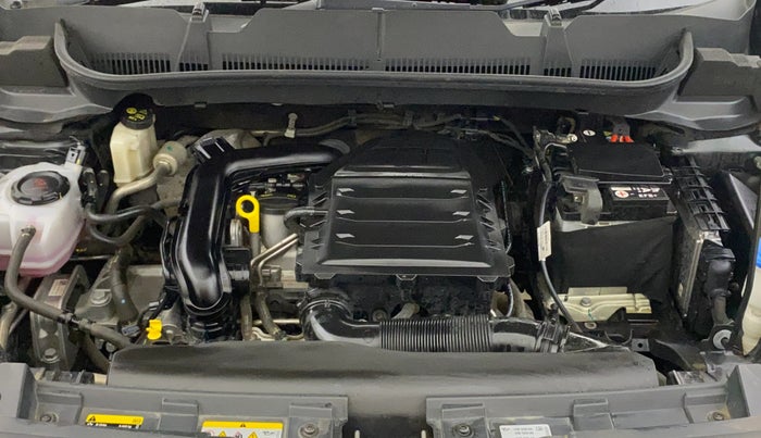 2024 Volkswagen TAIGUN TOPLINE 1.0 TSI MT, Petrol, Manual, 11,046 km, Engine View