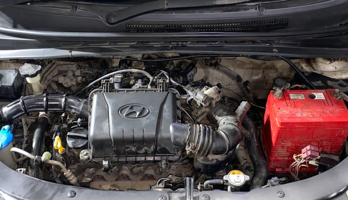 2015 Hyundai i10 SPORTZ 1.1, Petrol, Manual, 44,695 km, Engine View