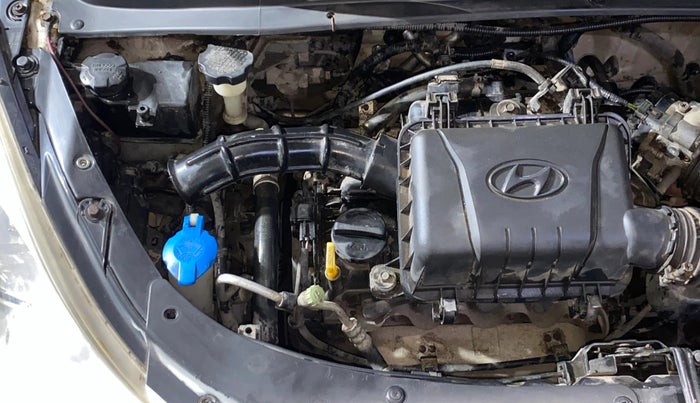 2015 Hyundai i10 SPORTZ 1.1, Petrol, Manual, 44,695 km, Engine View - Right