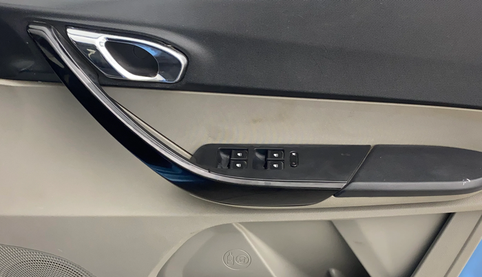2016 Tata Tiago XZ PETROL, Petrol, Manual, 65,245 km, Driver Side Door Panels Control