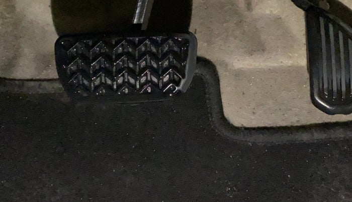 2018 Toyota YARIS J CVT, Petrol, Automatic, 75,891 km, Pedals