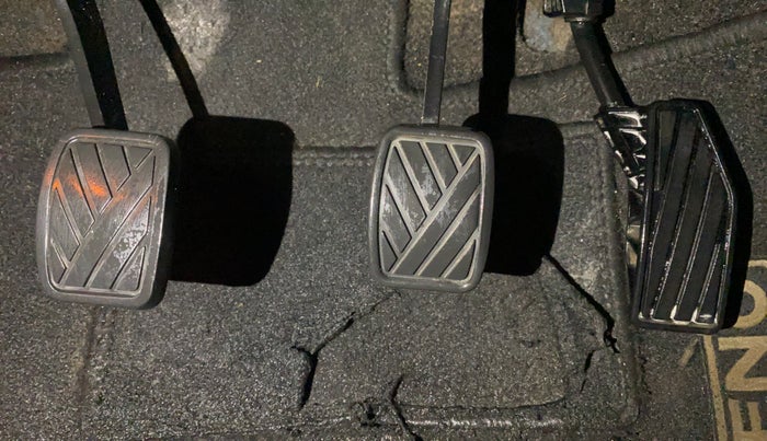 2017 Maruti Baleno ALPHA PETROL 1.2, Petrol, Manual, 78,601 km, Pedals