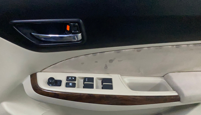 2017 Maruti Dzire ZDI PLUS AMT, Diesel, Automatic, 47,108 km, Driver Side Door Panels Control