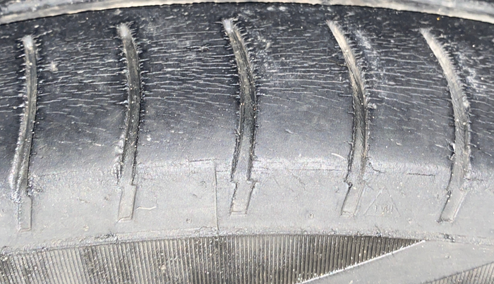 2017 Maruti Dzire ZDI PLUS AMT, Diesel, Automatic, 47,108 km, Left Front Tyre Tread