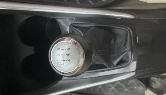 2020 Toyota YARIS G MT, Petrol, Manual, 75,297 km, Gear Lever