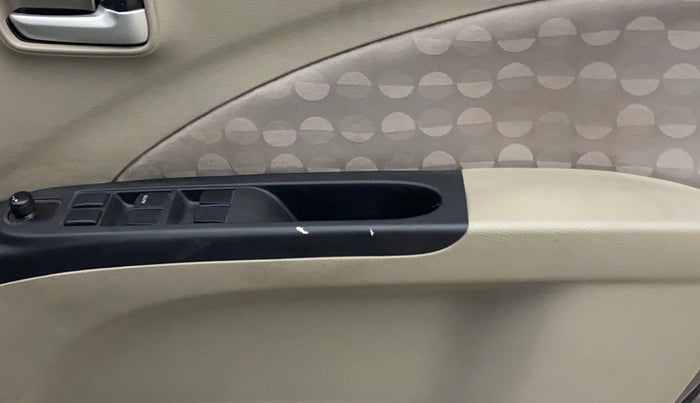 2017 Maruti Celerio ZXI AMT, Petrol, Automatic, 94,618 km, Driver Side Door Panels Control