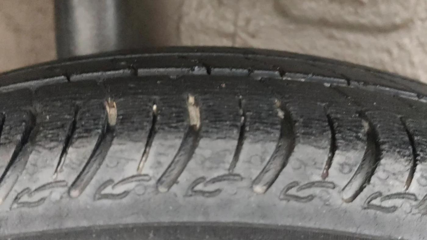 2021 Maruti S PRESSO VXI (O) CNG, CNG, Manual, 75,322 km, Right Rear Tyre Tread