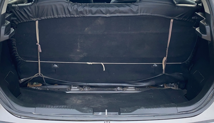 2017 Maruti IGNIS SIGMA 1.2, Petrol, Manual, 27,592 km, Boot Inside