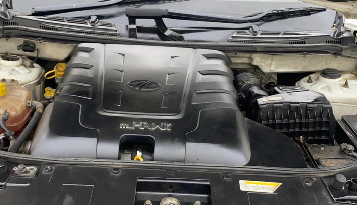 2019 Mahindra XUV500 W5, Diesel, Manual, 85,365 km, Engine View
