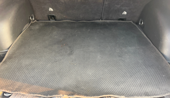 2018 Jeep Compass LIMITED 2.0 DIESEL, Diesel, Manual, 1,06,555 km, Boot Inside