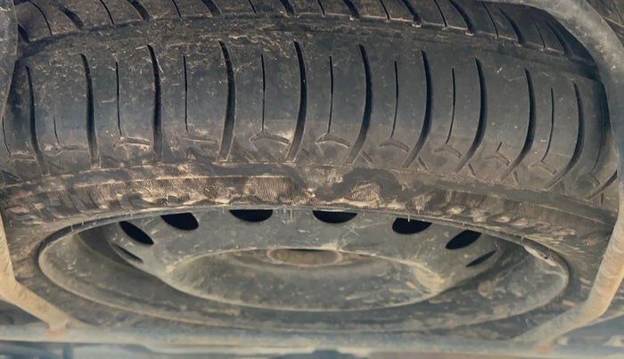 2017 Maruti Ertiga VDI SHVS, Diesel, Manual, 1,37,464 km, Spare Tyre